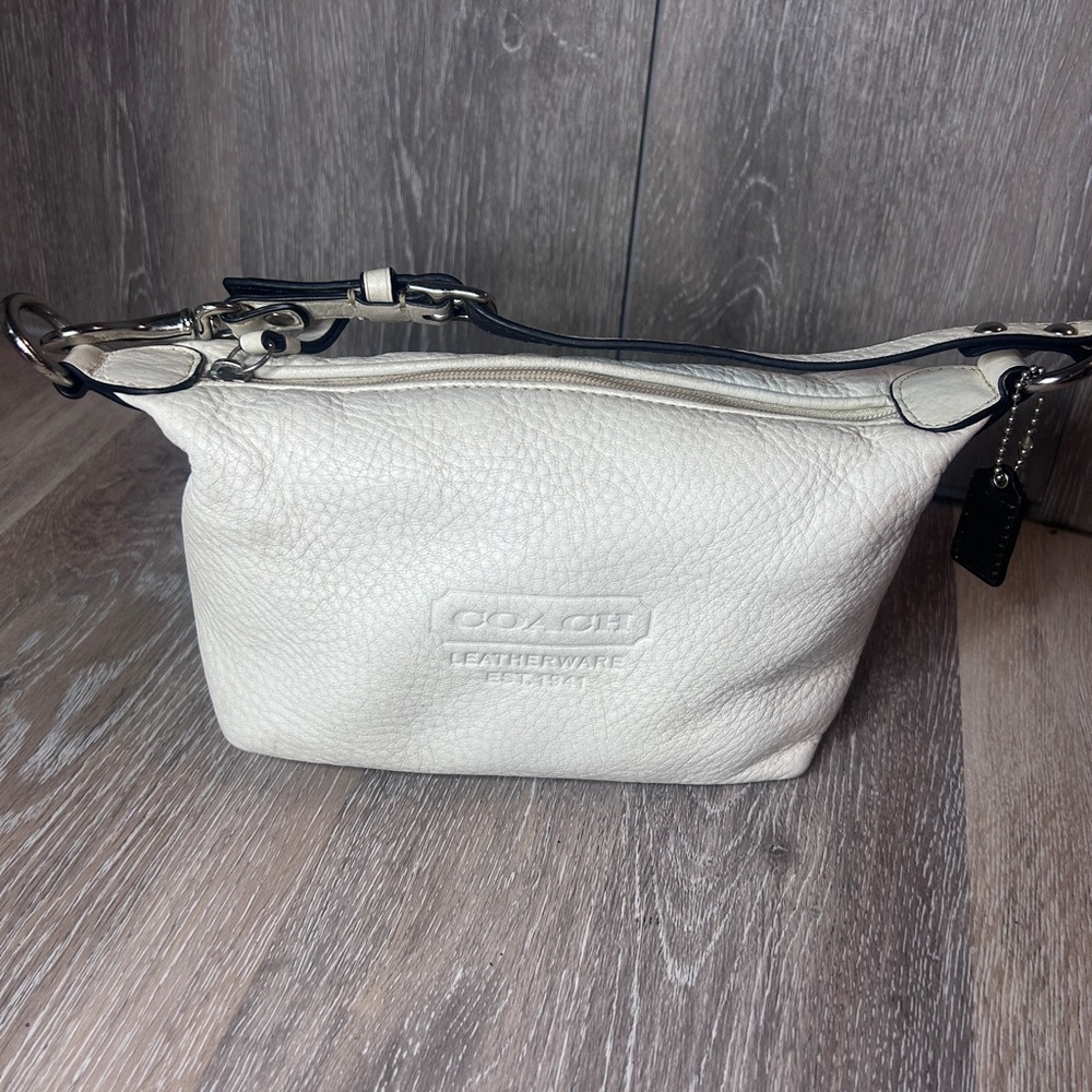 Coach Cream Leather Shoulder Bag